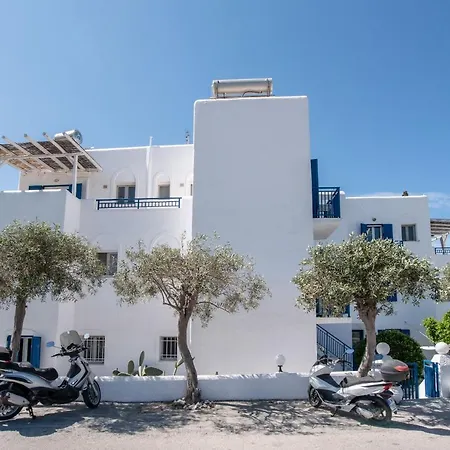 Livadia Seaside 8 게스트하우스 Páros