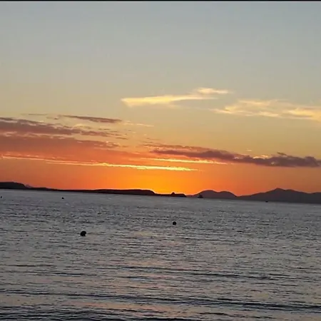 Livadia Seaside 8 3*