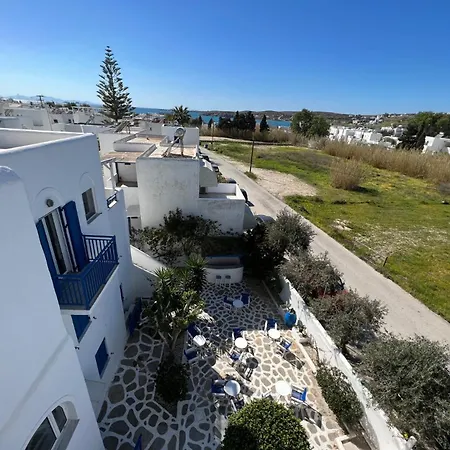 Konukevi Livadia Seaside 8 Páros
