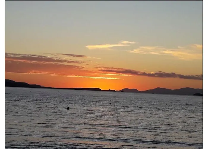 Livadia Seaside 8 3*